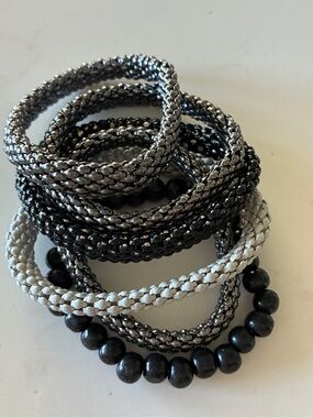 Stackable Black , Gray and Silver Women’s Braided  and one beaded bracelt Set 6